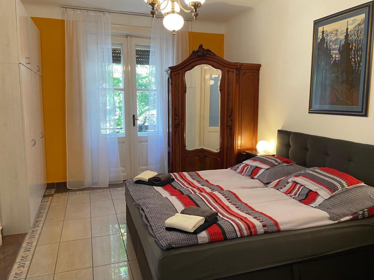 Buda Castle Apartment Budapest Luaran gambar